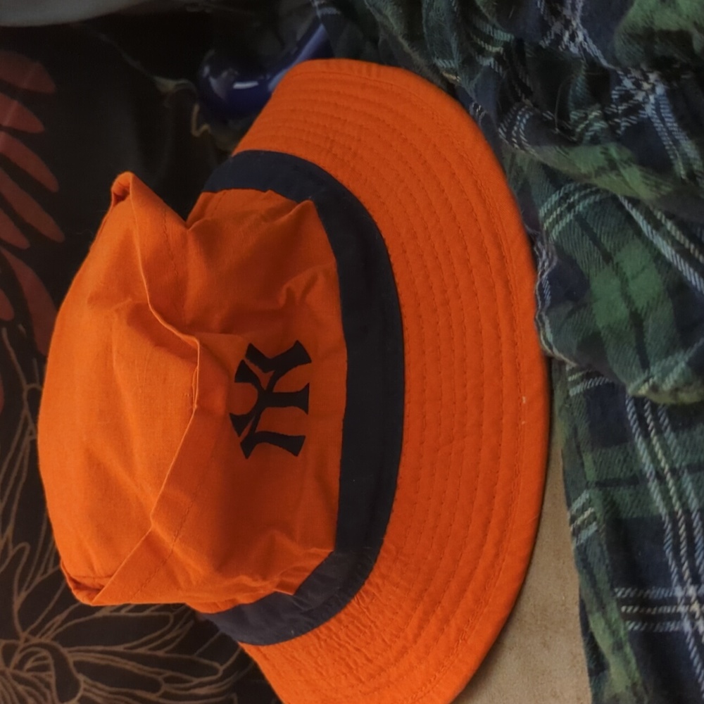 Vintage. Orange New York Yankees hat size M over 24yr old - Picture 2 of 3